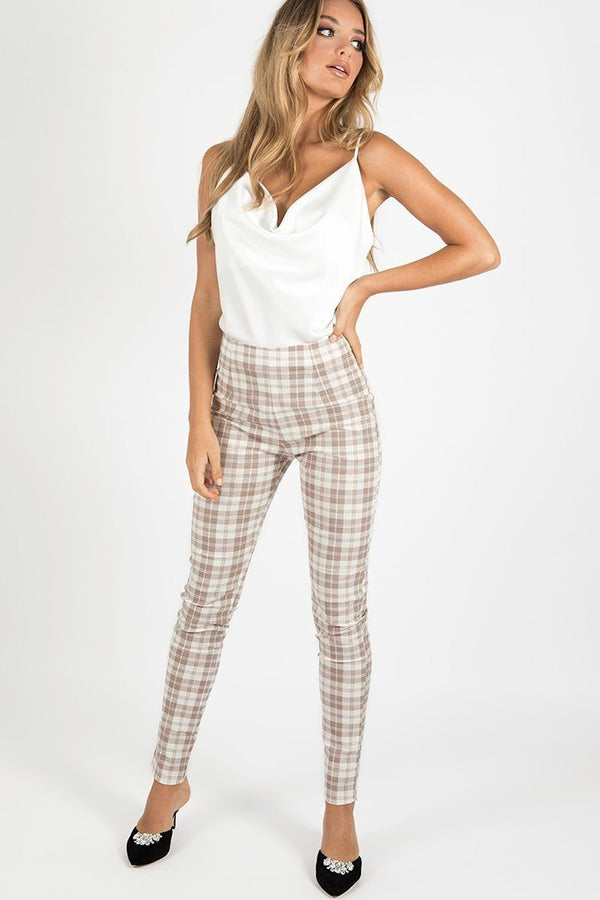 HOLD ON CHECKERED PANT Clothing DISSH Boutiques 8 BEIGE 